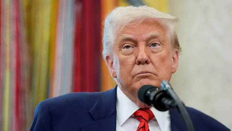Trump’ın G7 Zirvesinden Erken Ayrılışı: Beyaz Saray'da Gizemli Toplantı Neden?