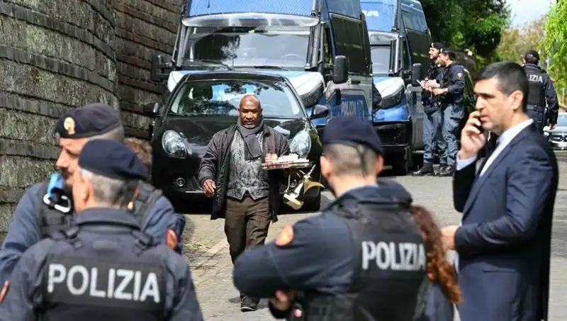 Rome'da Tarihi Nükleer Görüşmeler: İran ve ABD Bir Araya Geldi