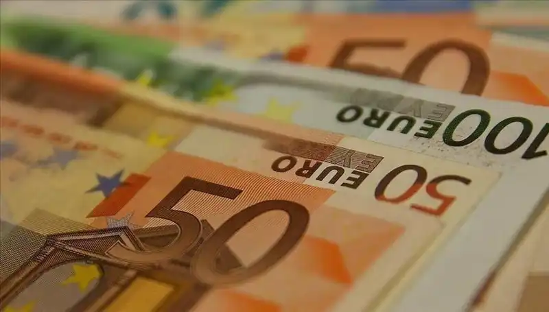 Euro'nun Zirve Rüzgarı Sönüyor: Düşüşün Ardındaki Nedenler Neler?