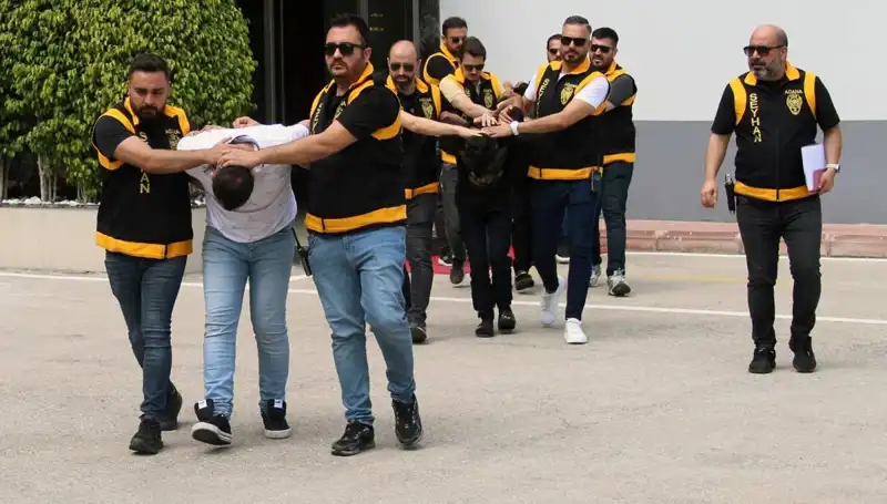 İş Adamına Kurulan Sevgili Tuzağı: Önce Dövdü, Sonra Parasını Aldı!