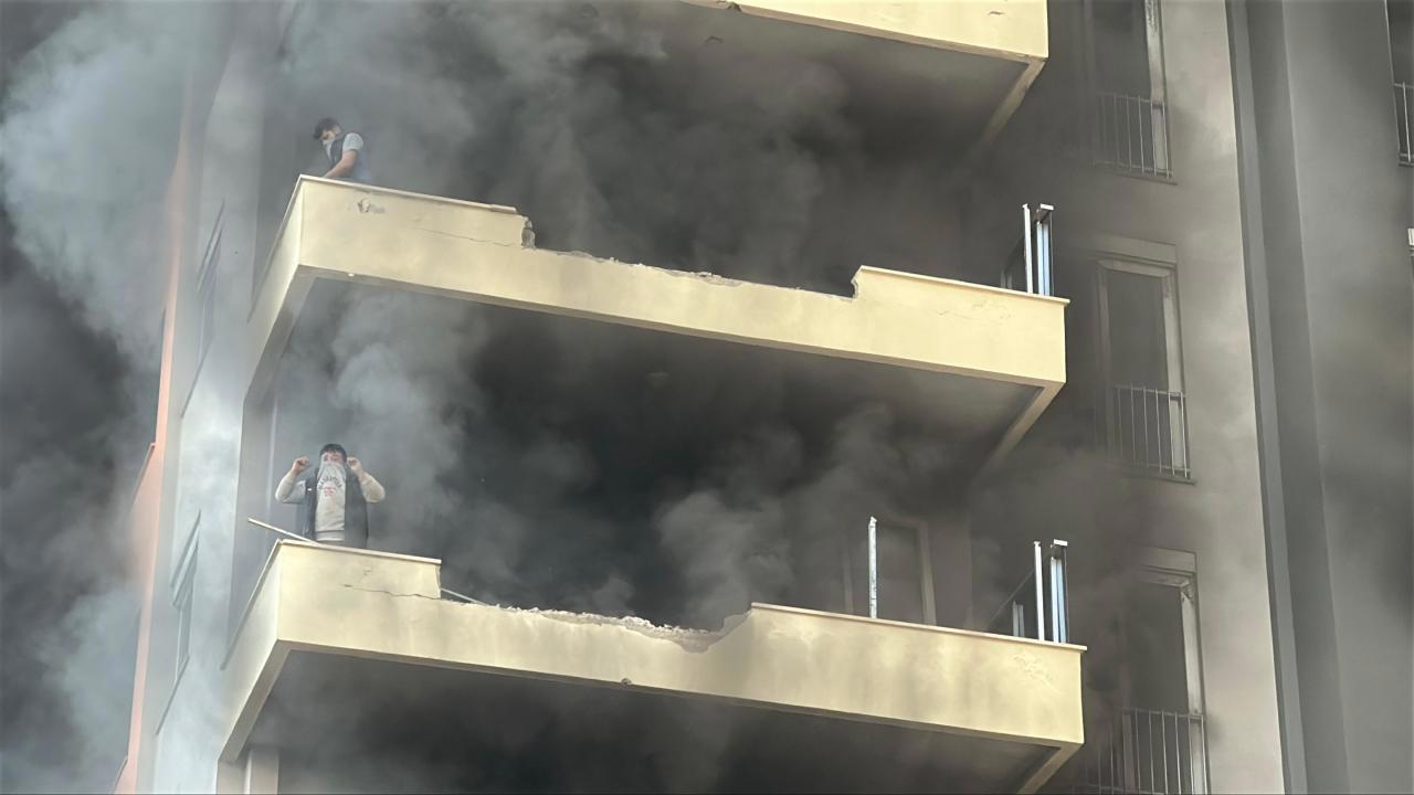 Antalya'da Yangın Çıktı, Otelde Büyük Hasar Oluştu