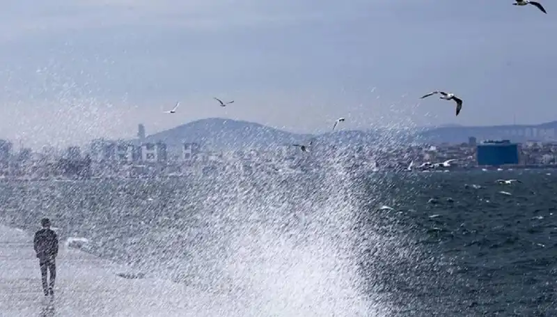 Kuvvetli Rüzgar ve Sağanak Yağış Uyarısı: Hava Durumu Ciddi Şekilde Değişiyor