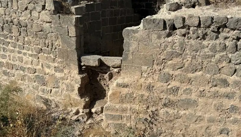 Diyarbakır'da Saint George Kilisesi'nin Hamam Olduğu İddiasına Çürütücü Delil!
