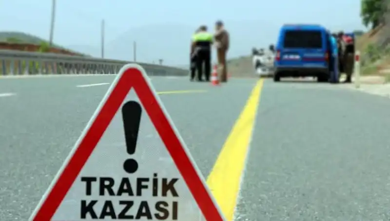 Bitlis'te Faciadan Dönüldü: İki Ayrı Kazada 19 Yaralı