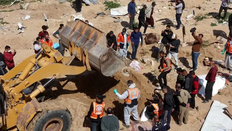 Şifa Hastanesi Avlusundan Çıkarılan 61 Ceset: Olayın Karanlık Yüzü