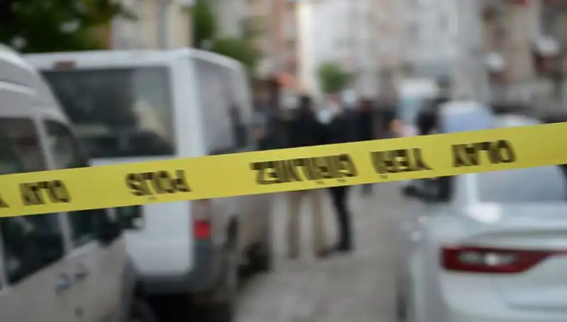 Satır ve Bıçaklı Kavga Büyüdü: 1 Ölü, 1 Yaralı!