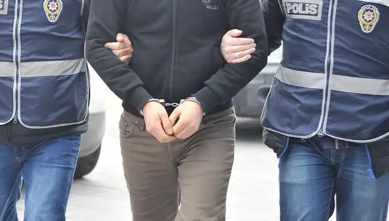 Adana'da Yasa Dışı Bahis Operasyonu: 13 Kişi Gözaltına Alındı!