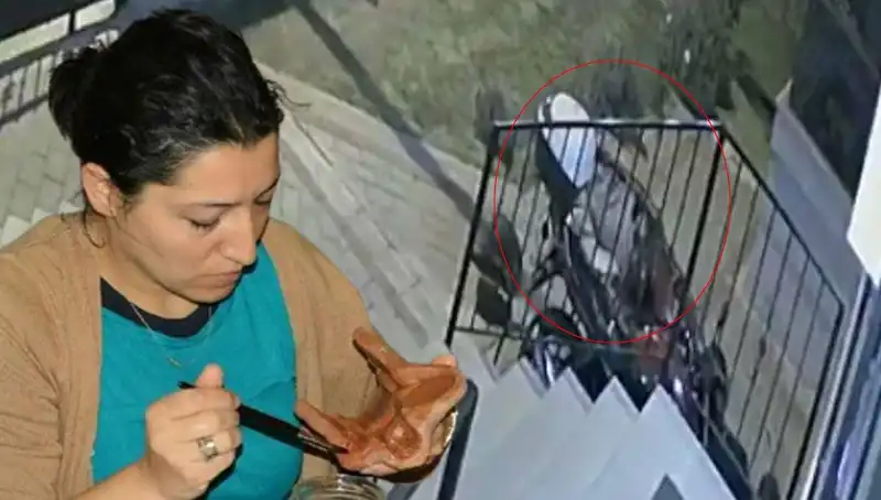 Tuğba'nın 5. Kattan Düşüp Ölümü: Şüpheler ve Gizem