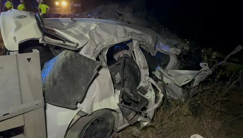 Ters Şeride Giren Otomobil, Tankerle Çarpıştı: Korkunç Kaza!