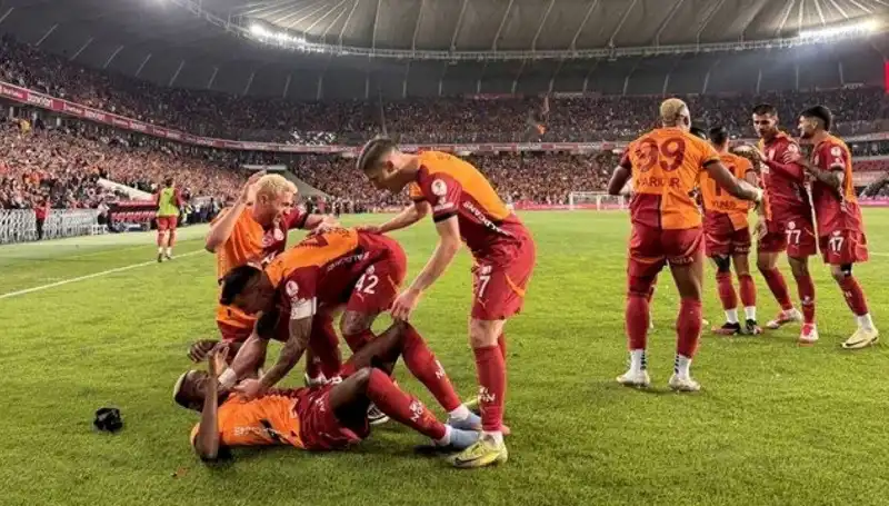 3 Haziran 2025 Spor Manşetlerinde Kıran Kırana Pazarlık Heyecanı