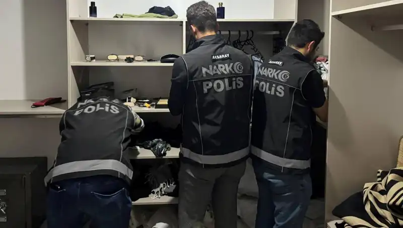 Uyuşturucu Operasyonunda F Serisi Dolar Ele Geçirildi: Ayrıntılar Ortaya Çıktı!