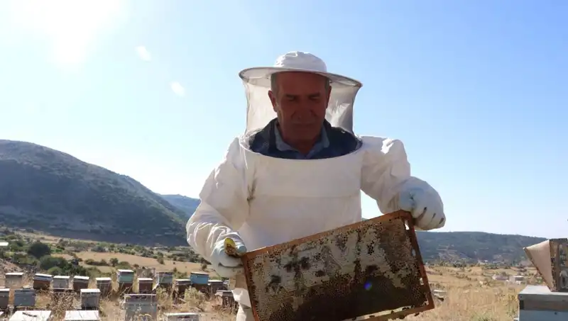 25 Yıl Sonra Geri Döndü: Yılda 2 Ton Mobilya Üreten Usta