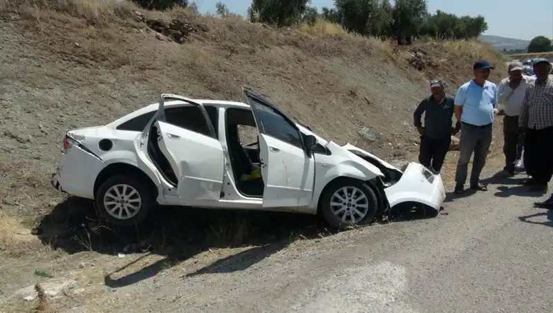 Kilis’te Feci Kaza: İki Otomobil Çarpıştı, Yaralılar Hastaneye Kaldırıldı