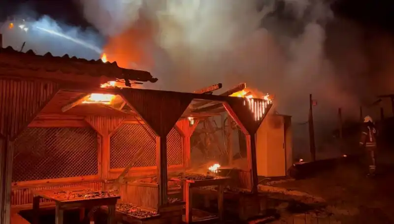 Şile'de Altı Gözleme Restoranında Korkutan Yangın: Sebebi Ne Olabilir?