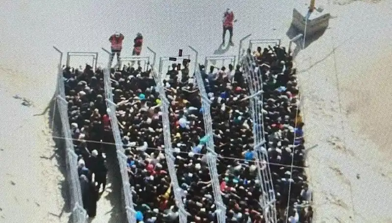 Gazze'deki Görüntülere Nazi Kampları Benzerliği: Tarih Tekrar mı Ediliyor?