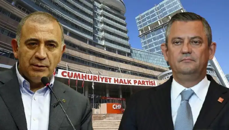 CHP Kuruluş Töreninde Sürpriz İsim: Tekin, Özgür Özel'i Karşılayacak!
