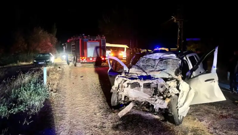 Ciple Traktör Çarpışması: 5 Yaralı, Olay Yeri Detayları ve Son Durum