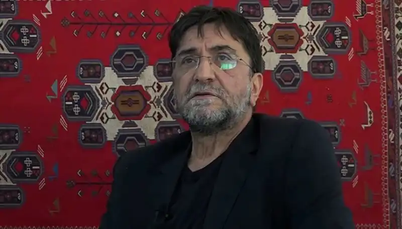 Nihat Genç, Türk Gazetecilik Dünyasının Parlayan Yıldızı, Hayatını Kaybetti