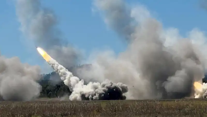 Avustralya'nın En Büyük Askeri Tatbikatında HIMARS ile Tarihi Atış Gerçekleşti