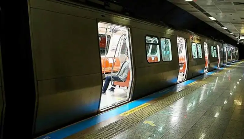 İstanbul'da Metro Seferleri Başka Durumlarla Karşılaşacak: Hangi Duraklar Kapatılıyor?