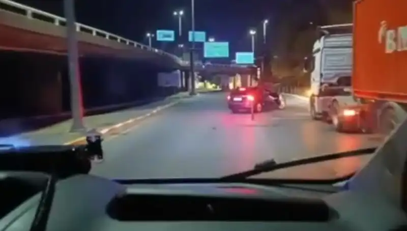 İstanbul'da Kaçakçılık Şebekesine Darbe: 36 Milyon TL'lik Ürün Ele Geçirildi