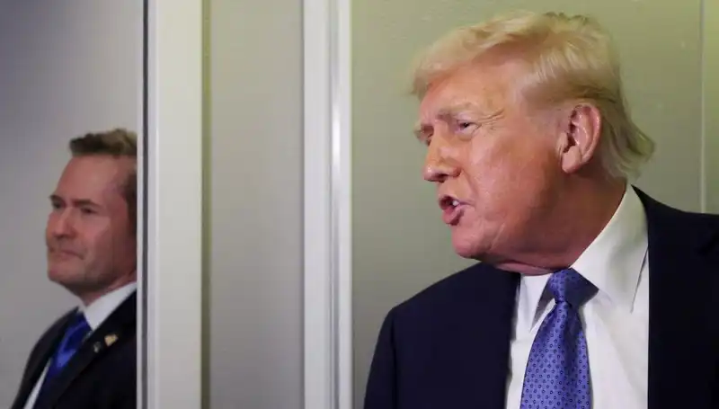 Trump'ın Sızdırılan Planları: Mike Waltz Görevden Alındı!
