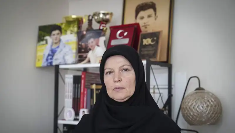 15 Temmuz’un Unutulmaz Oğlu: Mahir Ayabak’ın Annesinin Bitmeyen Acısı