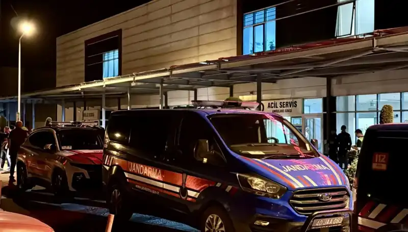 Alabora Olan Tekneden Kardeşlerden Biri Hayatını Kaybetti