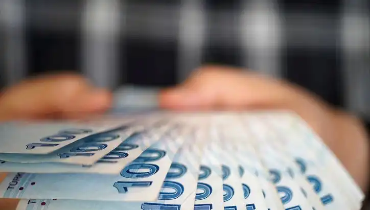 Temmuz 2025 Emekli Promosyonları: Kamu ve Özel Bankalar Hangi Fırsatları Sunuyor?